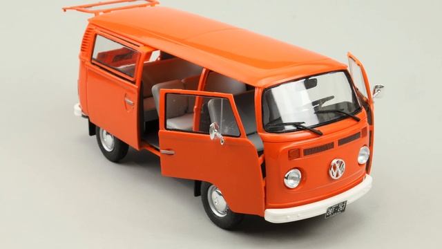Completed | Revell VW T2 Bus смотреть онлайн