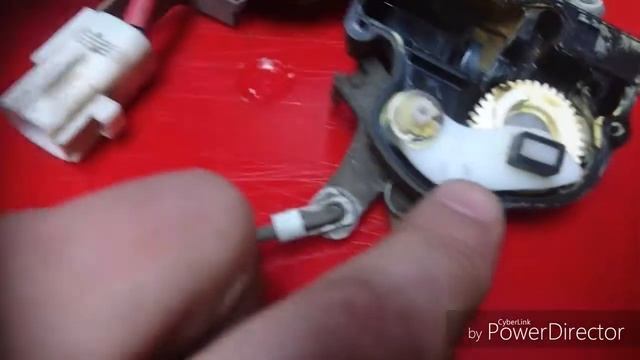 Caldina ST195G,Ремонт замка задней двери 69305-20030 смотреть онлайн