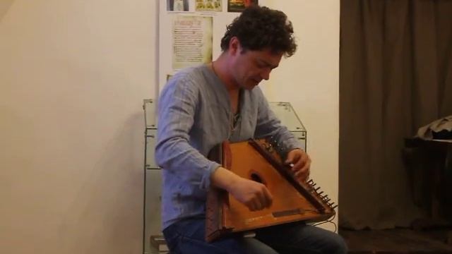Максим Гавриленко - "Все люди живут - как цветы цветут" (Центр "Сретение", 24.05.15) смотреть онлайн