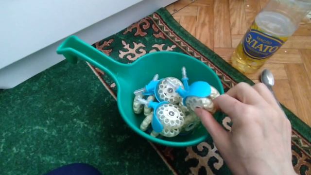 ??Как ПОЧИСТЬ КОЛЁСА ХОДУНКОВ ОТ ВОЛОС. смотреть онлайн