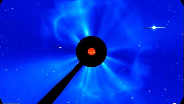 WOW ! COMET HITS THE SUN AUG 20 2013 смотреть онлайн