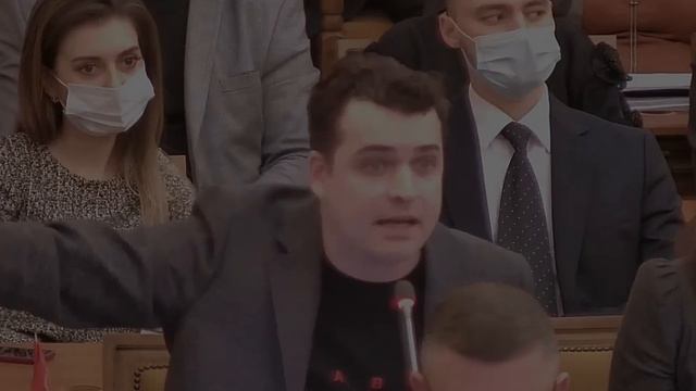 Горсовет купил гирлянды дороже в 9 раз смотреть онлайн