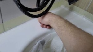 ... ШИРОКИЙ шов на ванной по периметру СИЛИКОНИМ. Подробно! Ошибки ремонта.