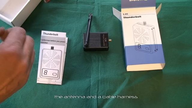 Boscam RX-LCD5802 monitor and Thunderbolt 2000mW transmitter - part 1 смотреть онлайн