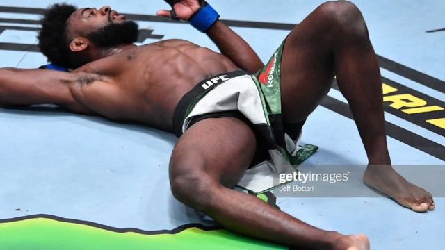 ПЕТР ЯН ЛИШИЛСЯ ПОЯСА/ЗАПРЕЩЕННЫЙ УДАР