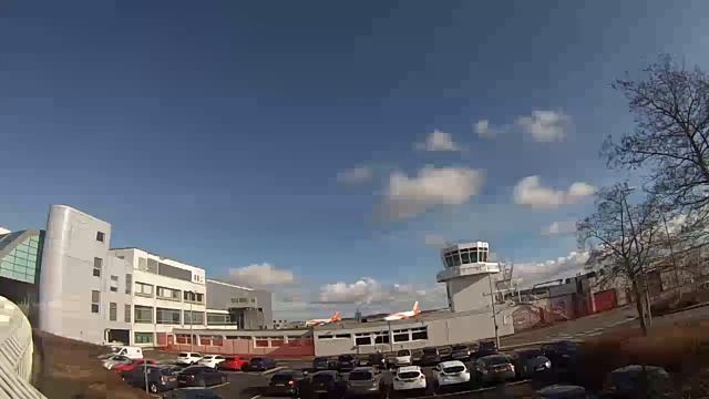 Short Newcastle Airport Timelapse смотреть онлайн