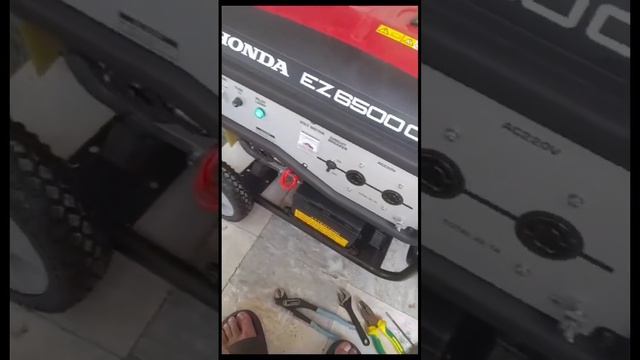 Honda Generator Ez6500 Starting with Battery self UAN: 03-111-125-100 смотреть онлайн