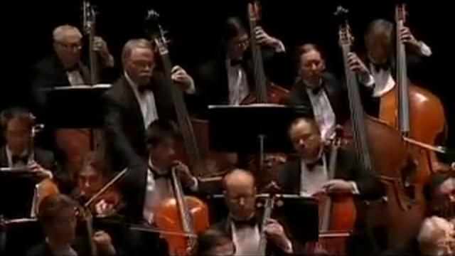 Philip Glass' Cello Concerto - La Jolla Symphony And Chorus