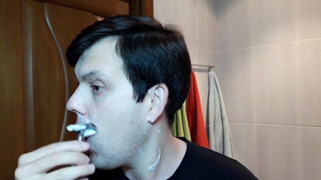 Бритье. Крем Truefitt&Hill, Т станок KARVE (B), Yaqi 24 mm, PolSilver, лосьон Brutal Classic, TiBam смотреть онлайн