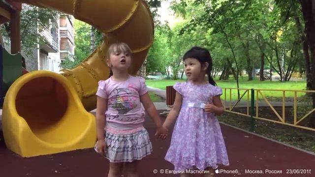 Гимн России. Исполняет дочка смотреть онлайн