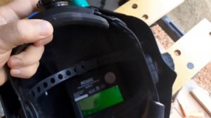 как проверить сварочную маску работает или нет простой способ и замена батарейки