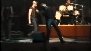 Горшок УПАЛ СО СЦЕНЫ