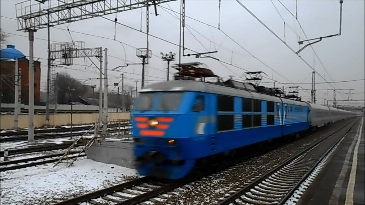 ЧС200-003 с поездом "Невский Экспресс" Москва - Санкт-Петербург смотреть онлайн