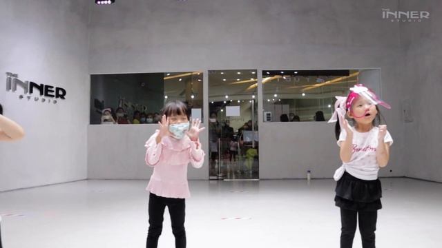 INNER KIDS I HOW YOU LIKE THAT - BLACKPINK смотреть онлайн