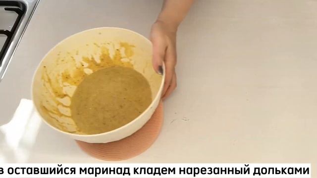 Я заливаю Куриные крылья и картошку кефиром. Вкусный обед или ужин из простых продуктов. смотреть онлайн