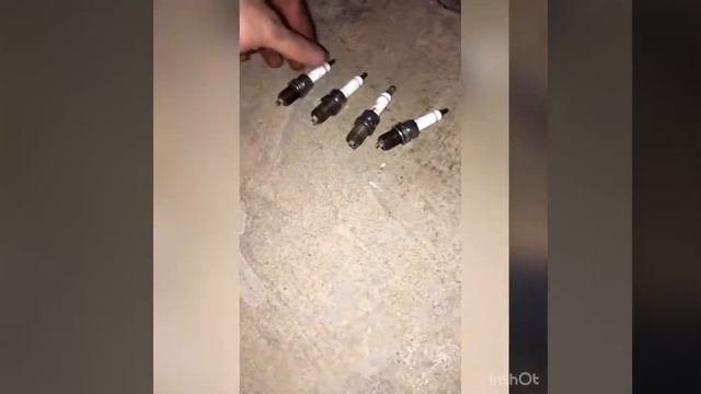 Замена свечей на акценте, и разом заменил ВВ провода! Высоковольтные провода от свечей)) смотреть онлайн