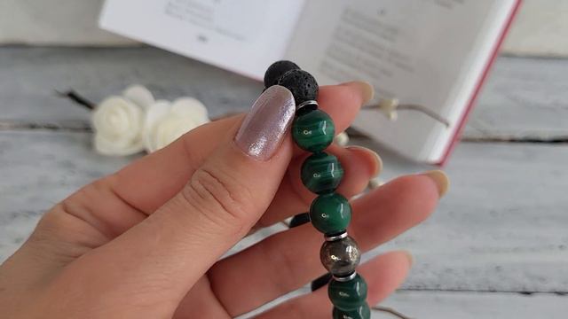 Браслет мужской из малахита, пирита, лавового камня смотреть онлайн