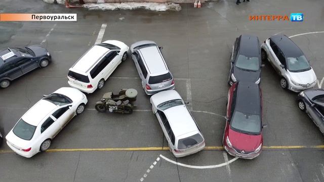 Флешмоб ДОСААФ - составили из машин слово "Поехали!" смотреть онлайн