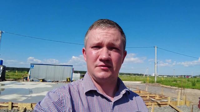 ПРИ КАКОЙ ТЕМПЕРАТУРЕ ПОЛИВАТЬ ФУНДАМЕНТ ВОДОЙ. МОЖНО ЛИ ОСТАВЛЯТЬ «НЕДОСТРОЙ» НА СЛЕДУЮЩИЙ ГОД смотреть онлайн