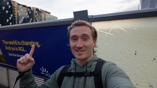 QUEEN VICTORIA MARKET (and reunited with Blueberry) смотреть онлайн