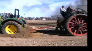 Паровой трактор 19 века против современного дизеля!