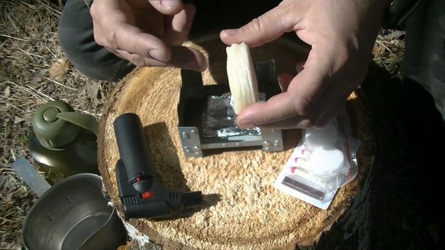 Полыхало на весь лес! Сухое горючее для карманной печки Esbit своими руками