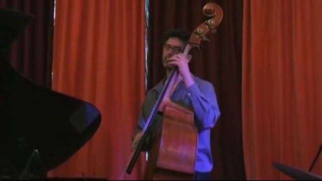 Dirk Balthaus Trio - B-Tango смотреть онлайн