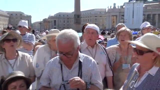 TLIG - Thoxa, Thoxa at St Peters Square.wmv смотреть онлайн