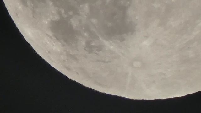Eternal Structures Of This Bright Full Moon. Filmed in 4K. Panasonic Lumix FZ80/ FZ81/ FZ82/ FZ83. смотреть онлайн