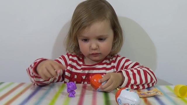 Пингвины Мадагаскара Киндер Сюрприз игрушки распаковка Kinder Surprise Toys For 