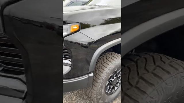 2024 Silverado HD ZR2 6.6l gas vs 2023 Ford F350 Tremor High output powerstroke #2023superduty смотреть онлайн