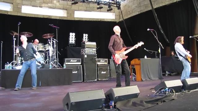 Thunder - Love Walked In [Live At Sun Valley Pavillion 2011] (HD)