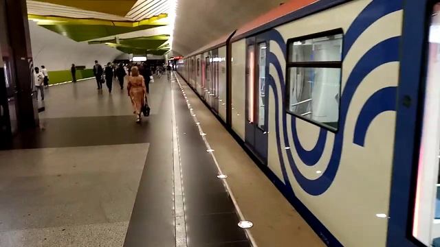 Американские Горки в метро Москвы (МСК). Станция Лермонтовский проспект. смотреть онлайн