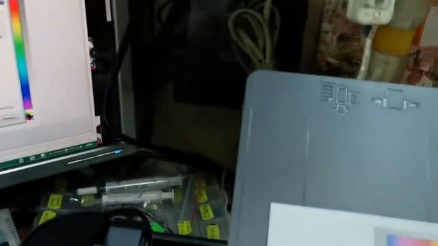 Распаковка мфу Epson XP-3100, с СНПЧ. смотреть онлайн