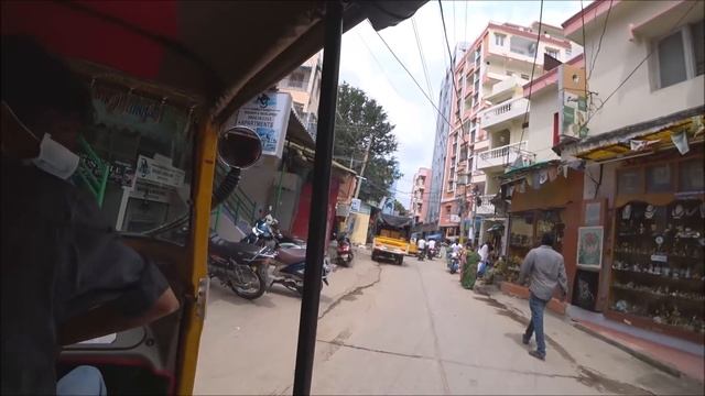 58. Лихорадка Денге в Индии, это не новая болезнь. Водитель рикши полиглот Мохан. Едем на рынок. смотреть онлайн