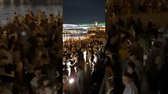 ?Танцуют все ! ?Танцы на набережной ? сальса? время латиноамериканских танцев смотреть онлайн