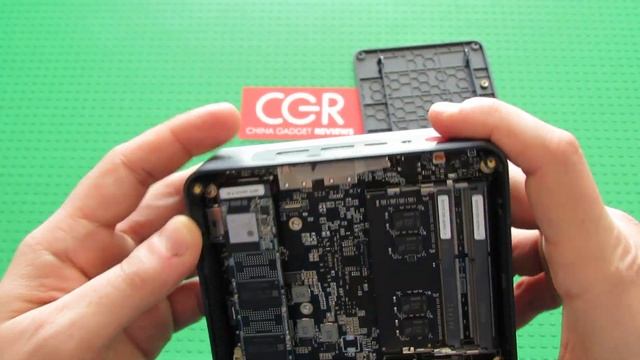 A look inside of Beelink SEi10 Intel i3-10110U Mini Computer смотреть онлайн