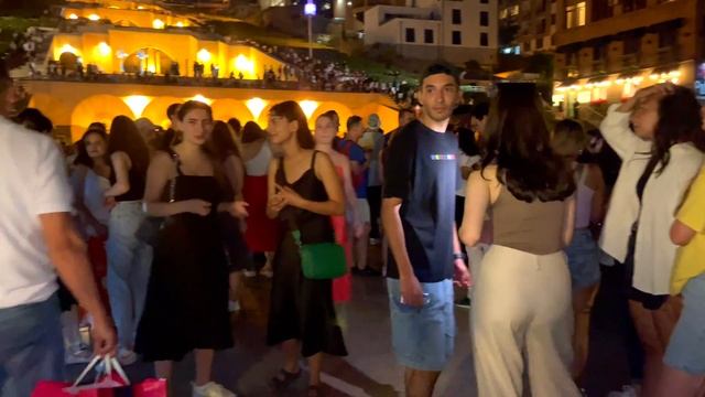 YEREVAN.Какой прекрасный вечер❤️Атмосфера позитива.Красивые Националтные Армянские ??танцы. Браво! смотреть онлайн