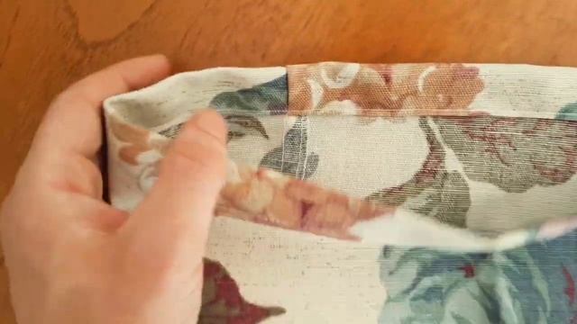 Making A Very Simple Tote Carrier Bag смотреть онлайн