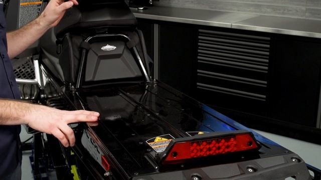 Polaris Lock & Ride Tunnel Bag Installation Instructions - Polaris Snowmobiles смотреть онлайн