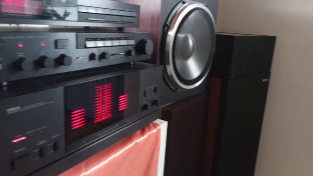 Hitachi HS430/Yamaha M45/C45 Bass Test смотреть онлайн