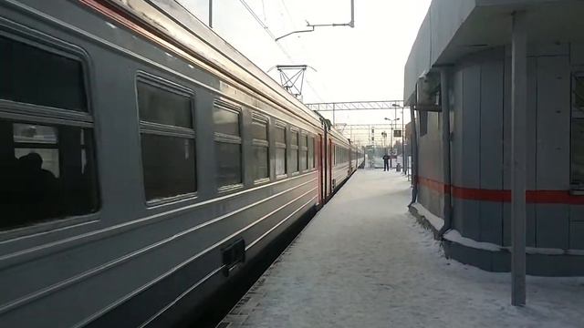 Опытный ЭД4М-0003 На станции Нагатинская смотреть онлайн