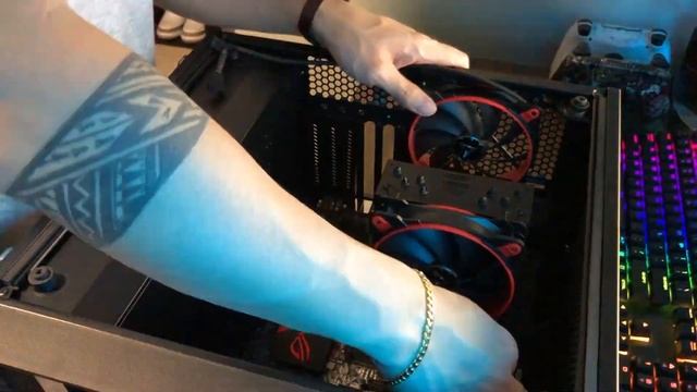 Fractal Design Meshify C Mini - Intel i5 8600k w/ MSI GTX 1060 Gaming X 6GB & ROG Strix B360-G MoBo смотреть онлайн