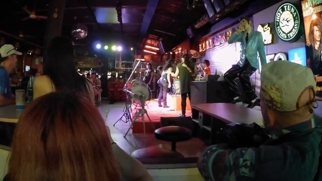 Волкин стрит Паттайя-эпицентр ночной тусовки./Walking Street смотреть онлайн