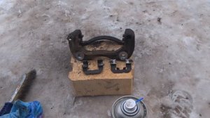 ЗАМЕНА ПЕРЕДНИХ ТОРМОЗНЫХ ДИСКОВ/КОЛОДОК НА КИА РИО 2011-2020 года.