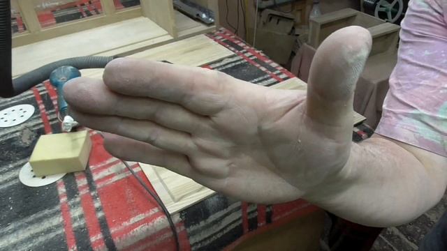 Поролон против пылесоса. Очистка перед покраской. смотреть онлайн