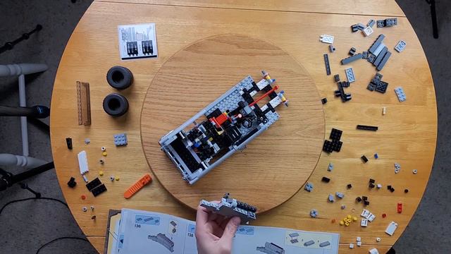 LEGO James Bond Aston Martin Build смотреть онлайн