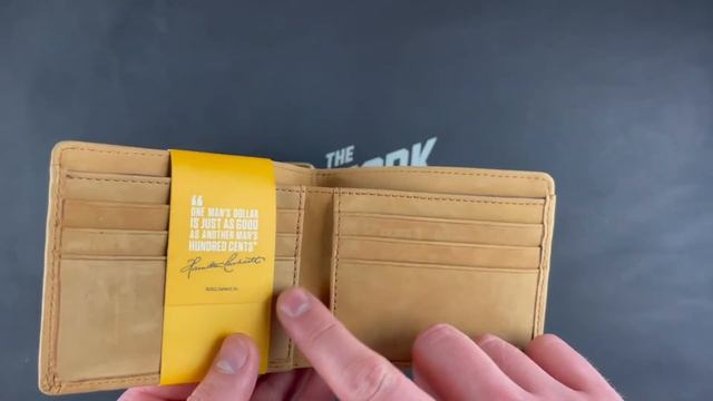 Carhartt Saddle Leather Bifold Wallet смотреть онлайн