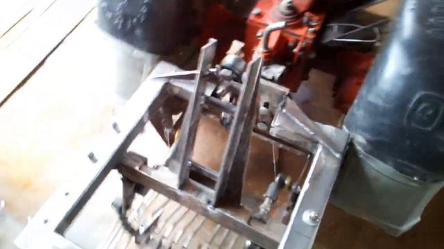 "..ТряСучка..зашевелилась..." смотреть онлайн