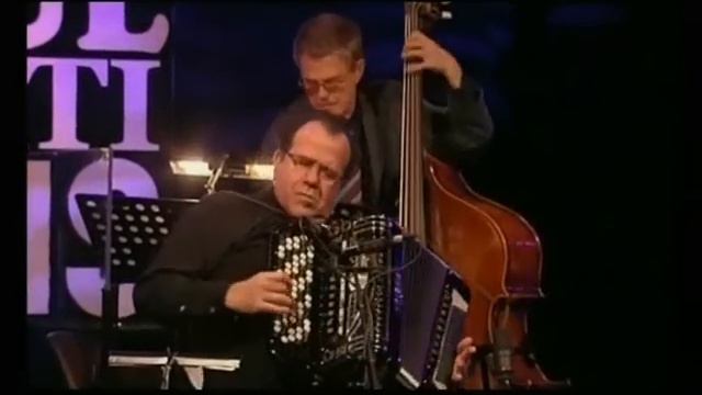 ДВА МИШЕЛЯ И РИШАР смотреть онлайн
